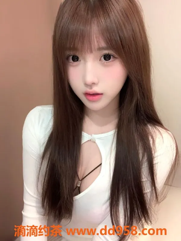 无锡楼凤资源信息,滨湖区梦瑶，168cm，48kg高颜值陪浴服务