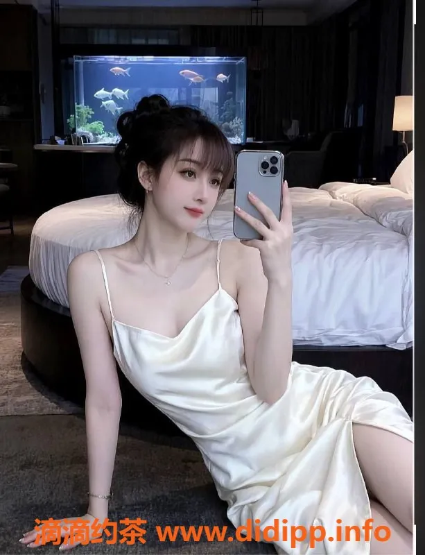 深圳楼凤资源信息,深圳罗湖柳如烟，妩媚御姐提供舌吻服务