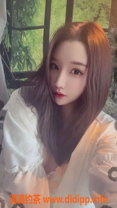 广州楼凤-天河温瞳，私密服务，课费500