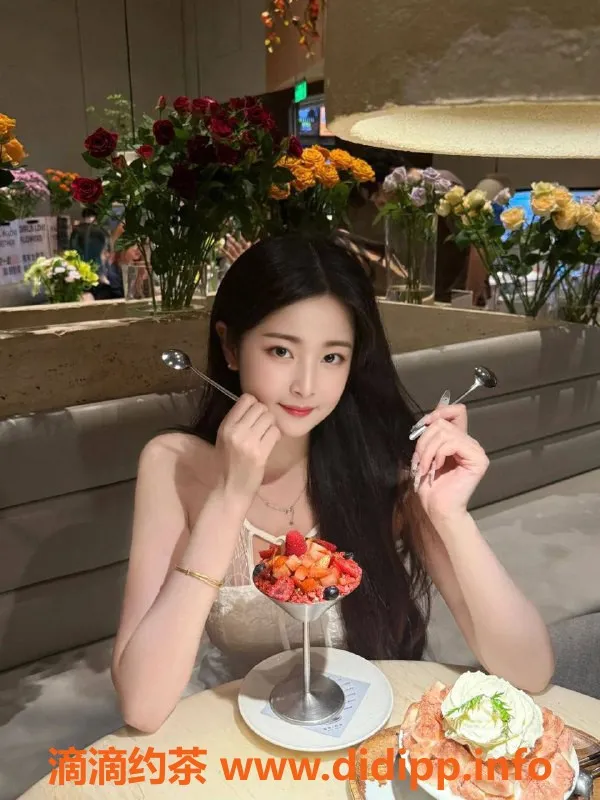 广州楼凤-天河慕雪，80斤靓女，服务优惠