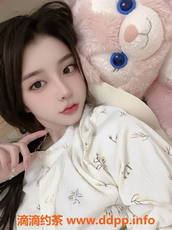 广州楼凤-天河小宝，700元/次的极品服务