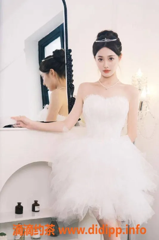 北京楼凤-双井嫩妹白鹿 内衣批发20Z起