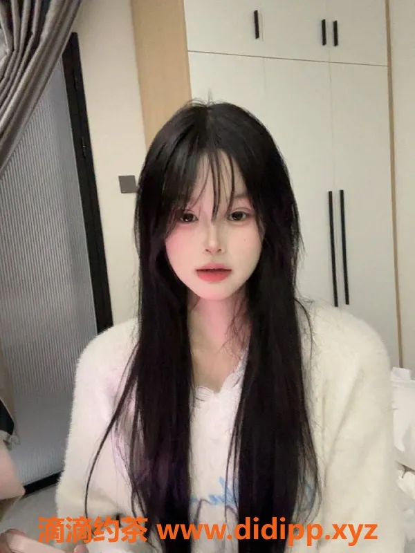 深圳楼凤-南山馨馨，798元舌吻与鸳鸯浴服务