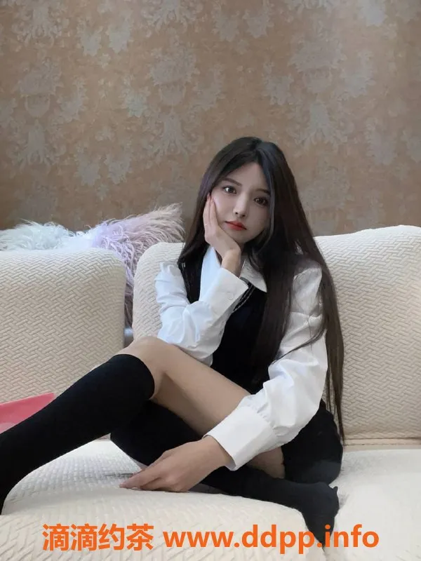 成都楼凤资源信息,成都万象城林橙，24岁美女，优质服务仅900元