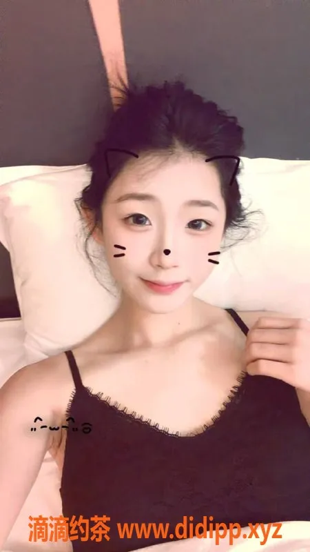 成都楼凤-成华区18岁小布丁，身高163、90斤，服务全能