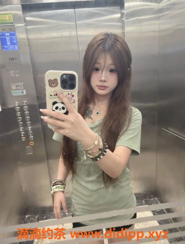 成都楼凤资源信息,武侯区甜妹小天，童颜巨乳，限时服务！