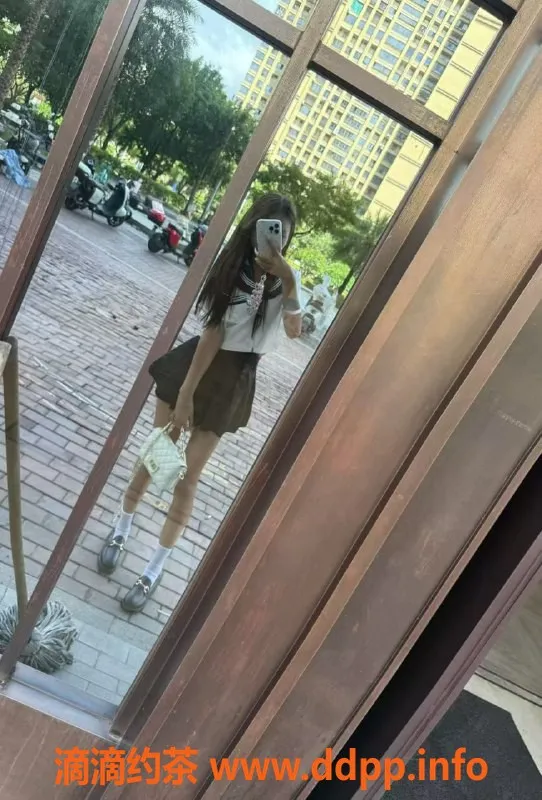 无锡上门服务-锡山区高颜值乔乔，165cm/43kg，陪浴/舌吻服务