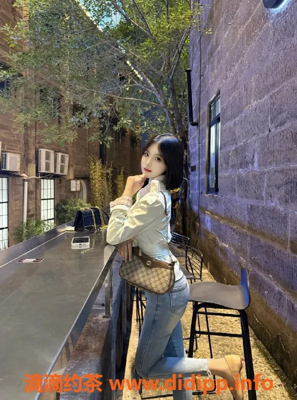 深圳楼凤资源信息,龙华 财财，168身材，胸C，1100起价