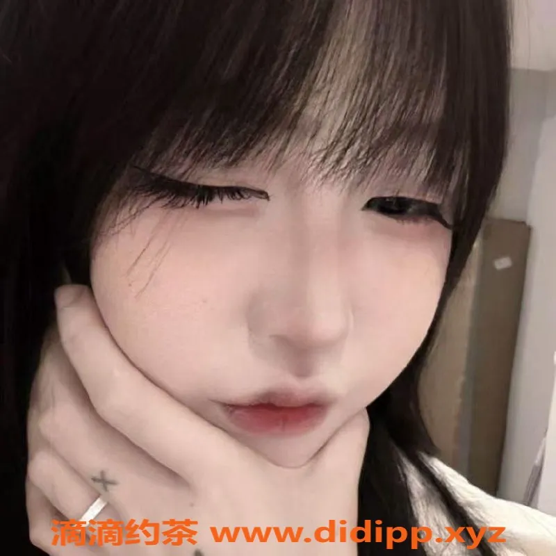 常州楼凤-武进嫩妹萝莉，163cm大胸D罩，陪浴调情服务