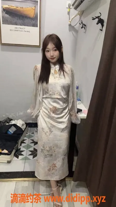 成都楼凤-成华区18岁少女雨桐，身高160，体重94斤，女友感满满