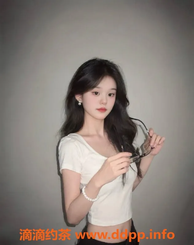 惠州楼凤-惠阳淡水小土豆，155cm，18岁，550元体验