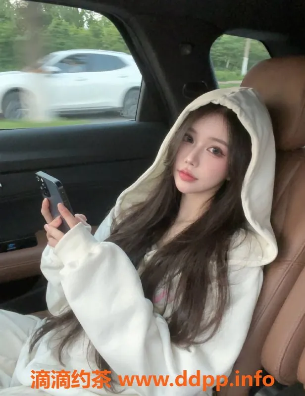 温州楼凤-温州嫩妹嘉欣 167cm 51kg B胸 提供鸳鸯浴服务