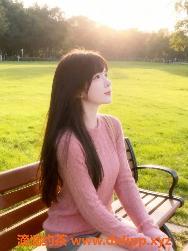 广州楼凤-海珠甜妹酒窝茉，20P轻松享受