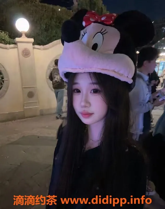 无锡上门服务-锡山区米彩，167CM43kg高颜值嫩妹陪浴