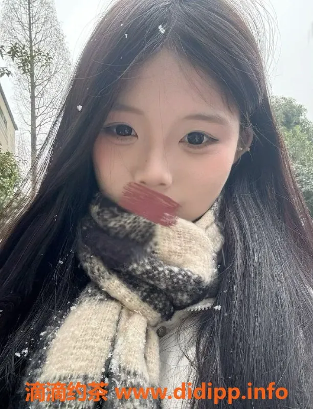 无锡上门服务-新吴区高颜值小鱼儿，陪浴69服务，内部价1100p