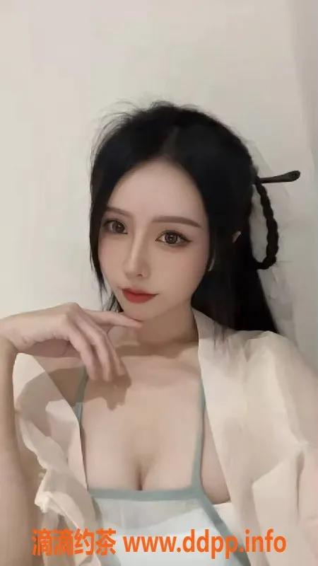 北京楼凤-成寿寺茶茶，24岁C杯，168cm，95斤，茶费8元