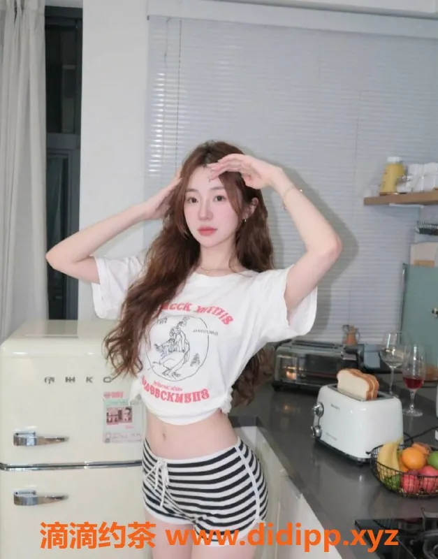 南通楼凤-南通22岁娜娜，165cm水光肌，P800