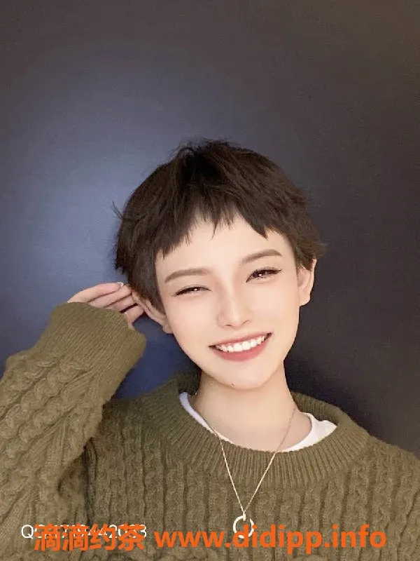 深圳抓龙筋-深圳龙华万万工作室 27岁168cm 53kg 75D专业服务