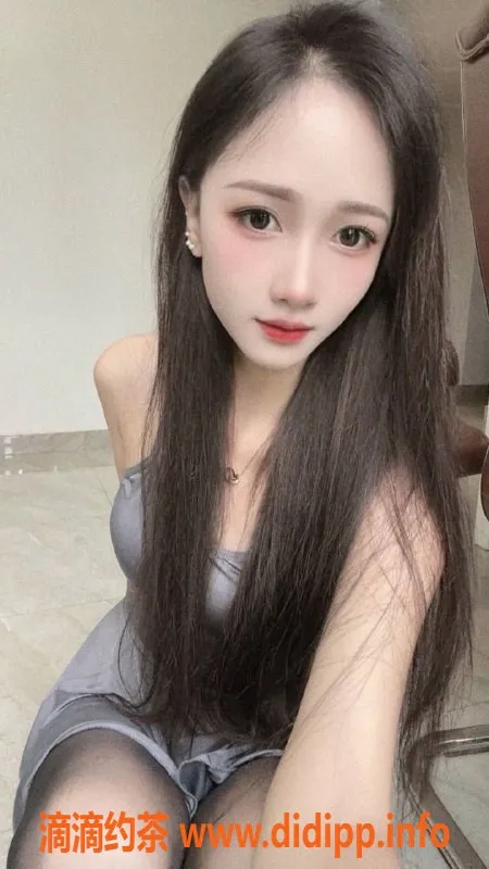 深圳楼凤-南山草莓，160高B罩杯，舌吻服务