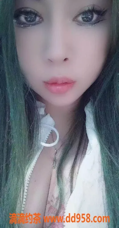 赣州楼凤-章贡区美仁 23岁D罩杯 水中箫服务超赞