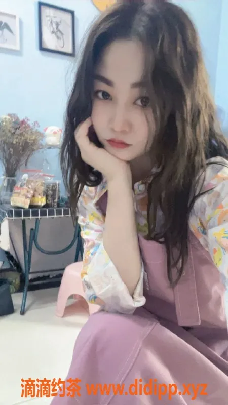 广州楼凤-顺德区红楼思思，158cm B罩杯，568p服务