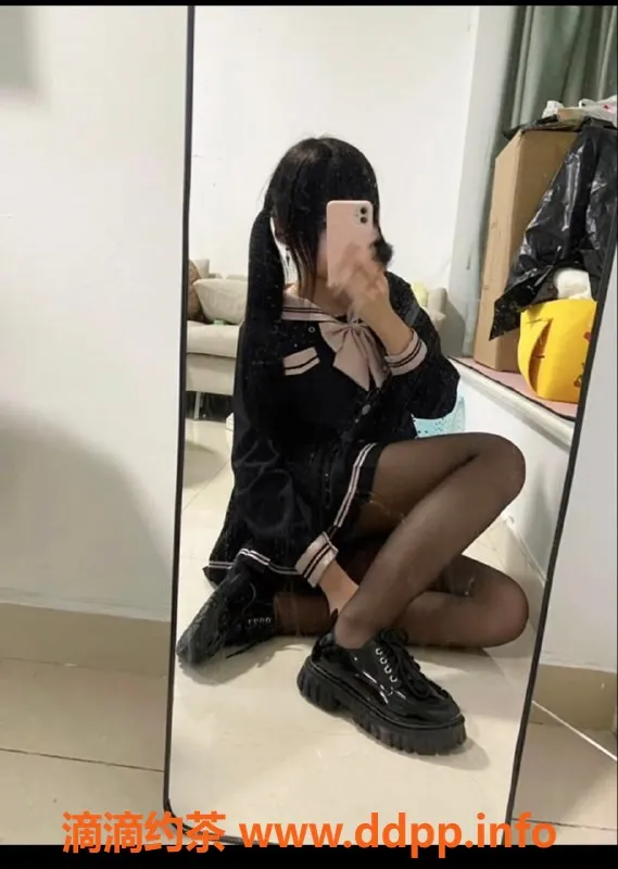 深圳楼凤-南山嫩妹UU，鸳鸯浴69服务仅需1000元