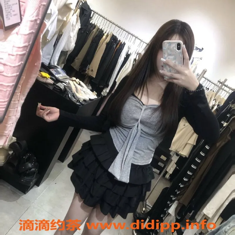 深圳楼凤资源信息,龙华嫩妹朵朵，800元起的精彩服务