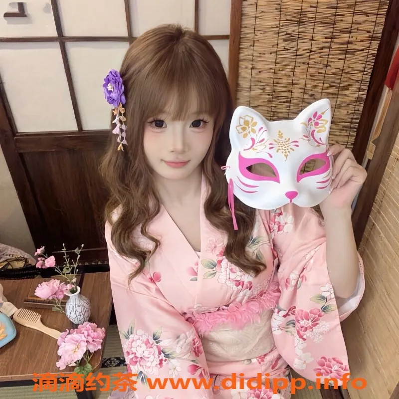 无锡楼凤-新区高颜值小狸，陪浴与足交服务，价格实惠