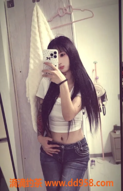 无锡楼凤-新区高颜值小狸，陪浴与足交服务，价格实惠