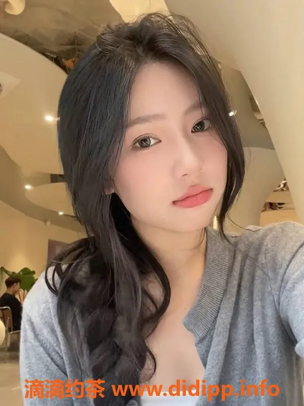 深圳楼凤-深圳南山柚子，1300元推荐嫩妹，双向服务