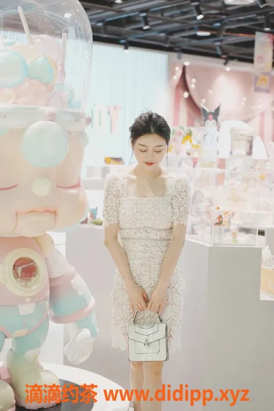 深圳楼凤资源信息,福田小羽，1000元超值服务，强烈推荐！