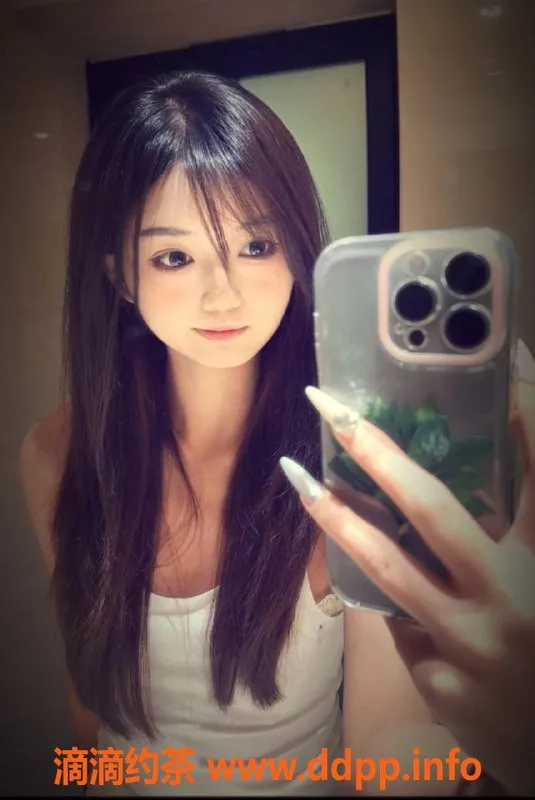 惠州楼凤-惠州霖霖，20岁163cm，48斤，550元体验服务