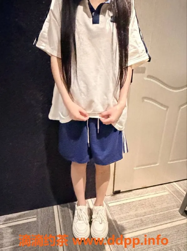 深圳楼凤-深圳宝安莹酱，1000p嫩妹制服服务