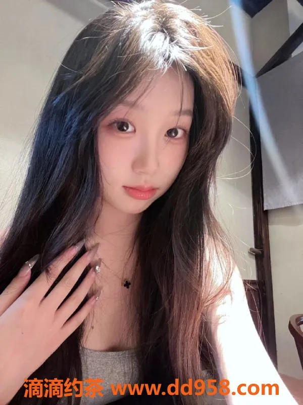 广州楼凤-番禺新学妹瑾然，20岁身高165cm，600元开课