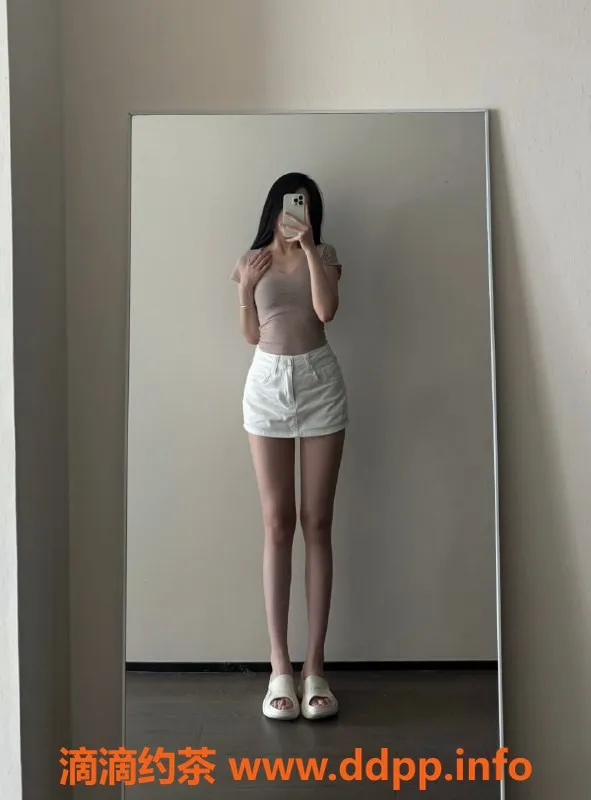 无锡楼凤资源信息,锡山区高颜值依涵，175/54kg，陪浴服务