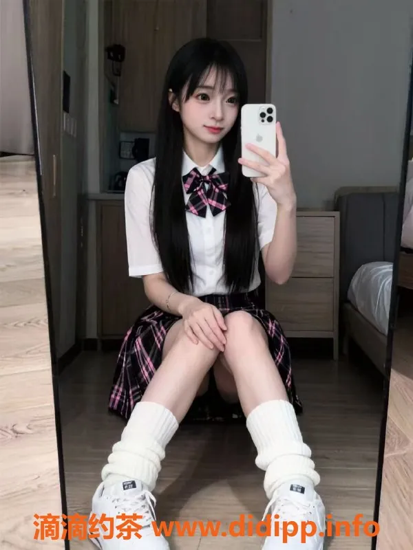 成都楼凤资源信息,锦江区楠楠，极品嫩妹，课时费8/13