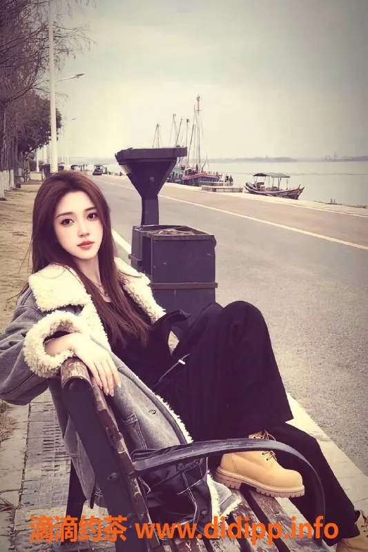 深圳楼凤-南山嫩妹Jiajia 1200元服务双向验证