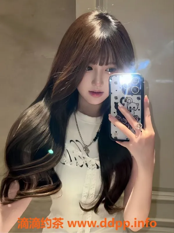 无锡楼凤-梁溪超嫩少女学妹，皮肤雪白清纯