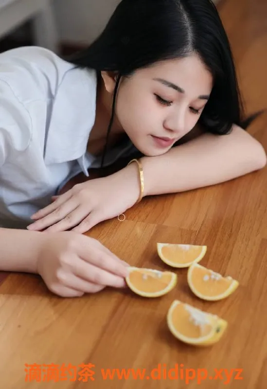 广州楼凤-天河琪琪，水中萧嫩妹，600元体验