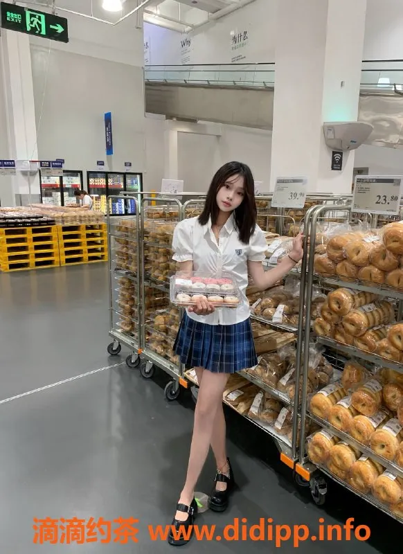 深圳楼凤资源信息,罗湖灵儿，900p超值体验等你来！