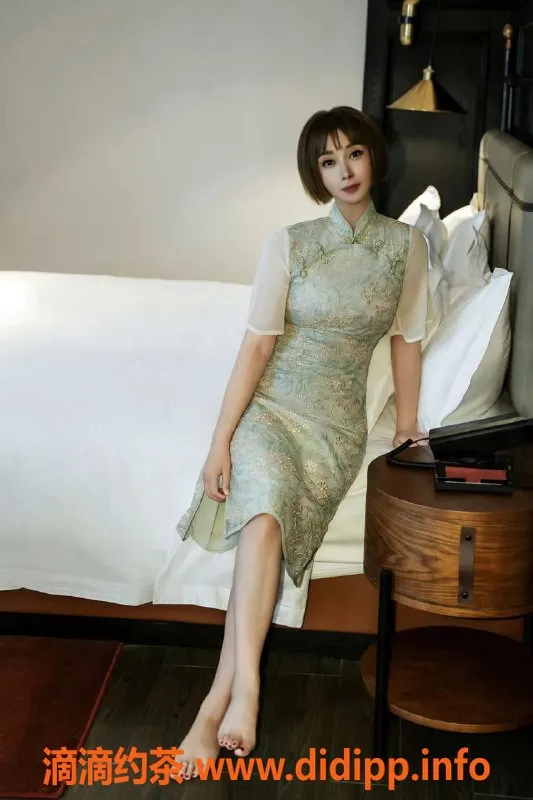 深圳楼凤资源信息,龙华萍萍，热情服务体验，700元起