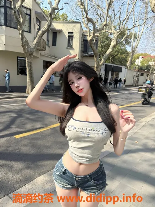 广州楼凤-天河楚楚：16P大胸御姐服务等你来体验