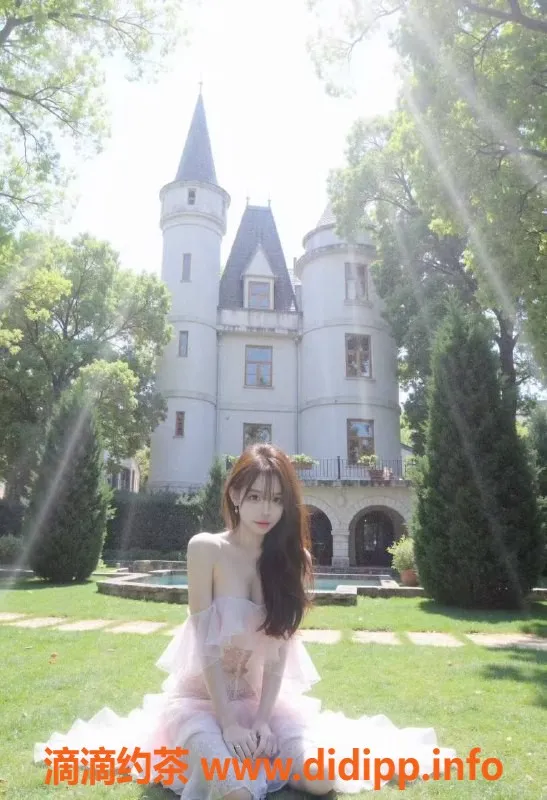 常州楼凤-24岁梅梅，常州悦霂嘉源酒店，身高166，95斤