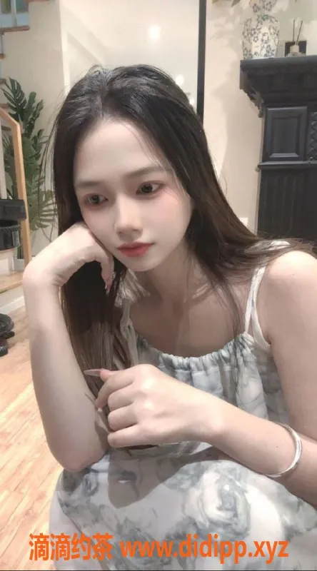 湛江楼凤-湛江月白，20岁164cm，46kg，情趣服务超赞！