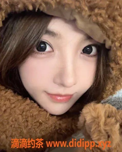 深圳楼凤-罗湖小小酥，600元私密服务，热情互动！