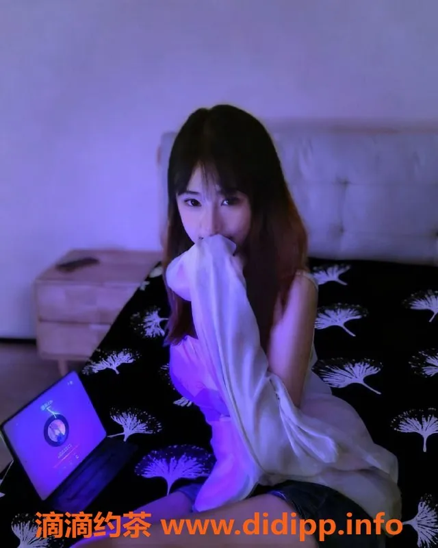 成都楼凤资源信息,武侯区小雨，嫩妹车，态度超好！