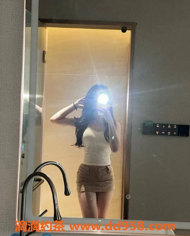 深圳楼凤-深圳南山小艺，800元体验嫩妹魅力