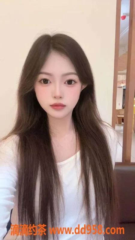 广州楼凤-天河小熙熙，24岁162cm，诱人36C