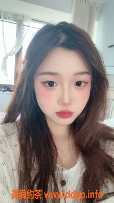 绍兴楼凤-越城区嫩妹桃子，168身高52体重，享舌吻调情服务