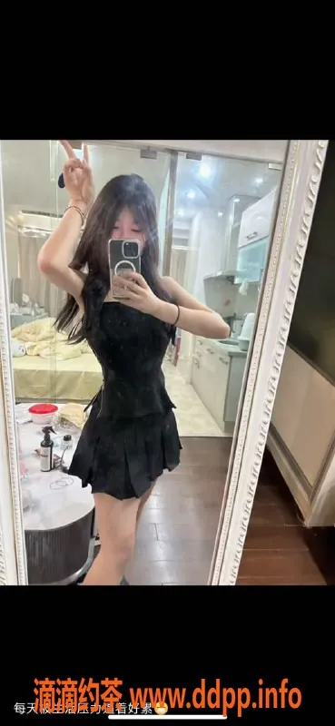 无锡上门服务-滨湖区小艺，身高168cm，51kg，超高颜值陪浴服务